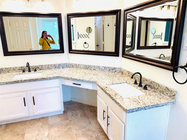 3602 Garrettsville Drive, Pearland, TX 77584