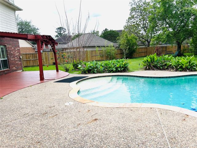 3602 Garrettsville Drive, Pearland, TX 77584