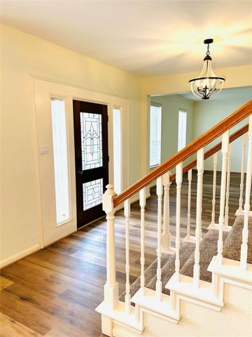 3602 Garrettsville Drive, Pearland, TX 77584