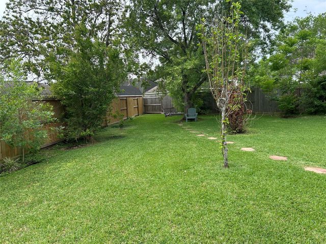 3602 Garrettsville Drive, Pearland, TX 77584