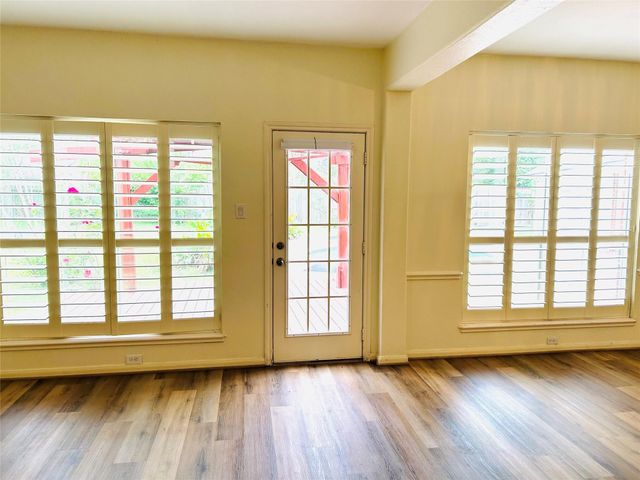 3602 Garrettsville Drive, Pearland, TX 77584