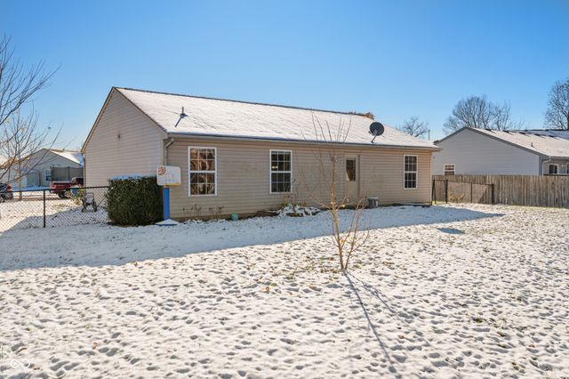 7281 Woodside Drive, Avon, IN 46123