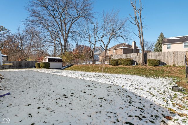 7281 Woodside Drive, Avon, IN 46123