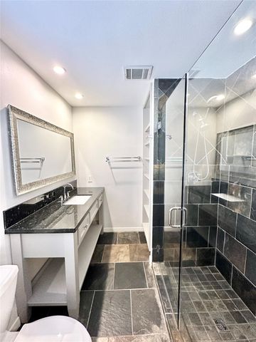 22 Champions Colony W, Houston, TX 77069