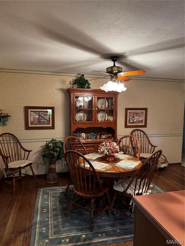 465 Burncoate Drive, Mehlville, MO 63129