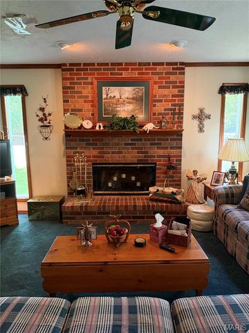 465 Burncoate Drive, Mehlville, MO 63129