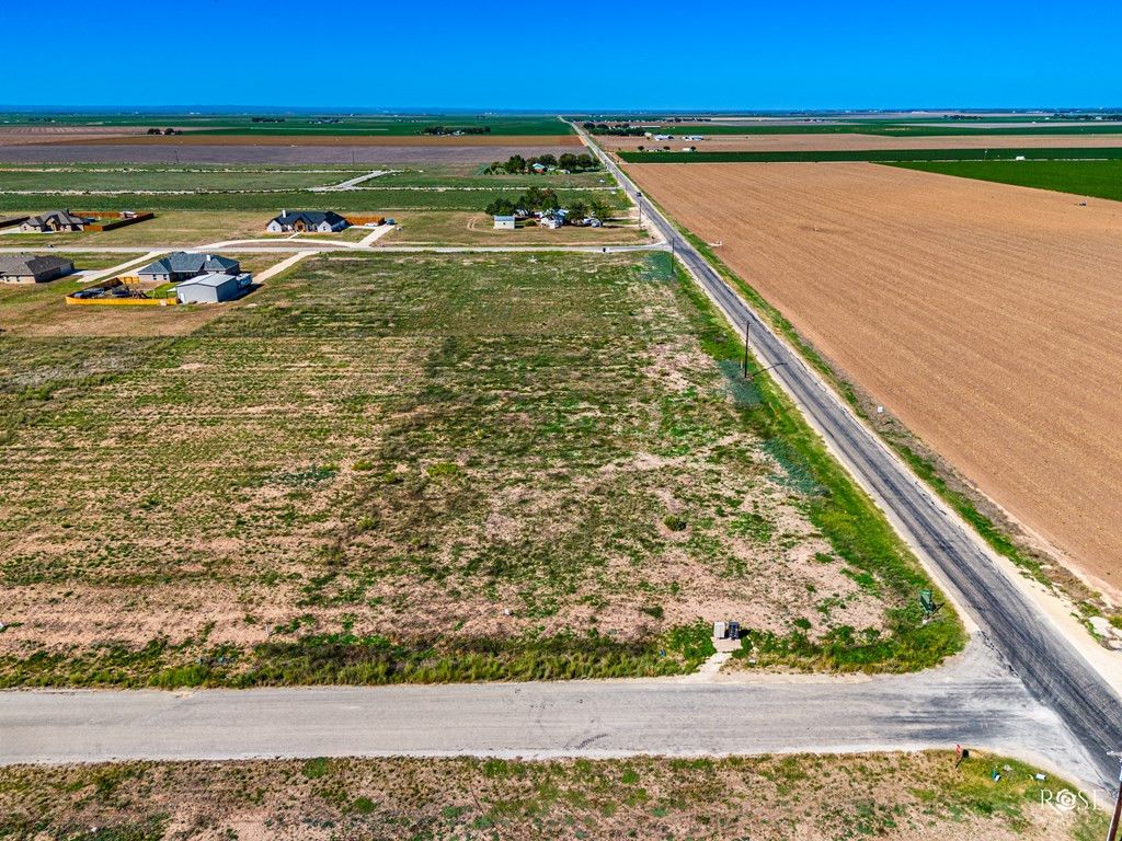 Image 2 of property listing at 8716 Chad Road, Wall, TX 76957