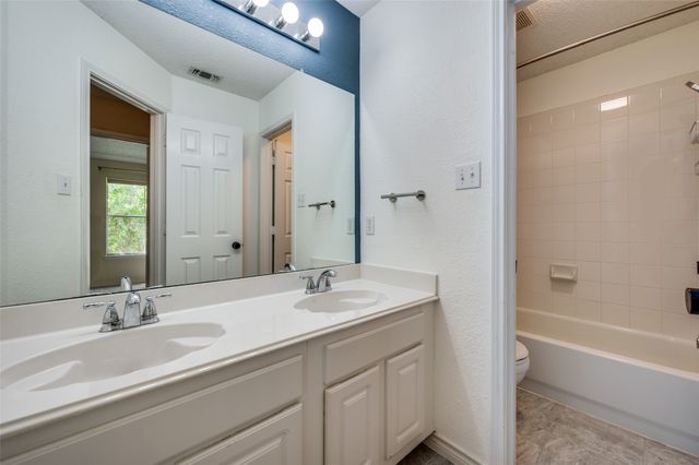 2106 Post Oak Court, Corinth, TX 76210