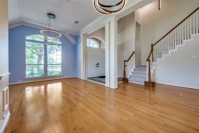 2106 Post Oak Court, Corinth, TX 76210