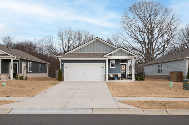 7258 Lang Ave, White House, TN 37188