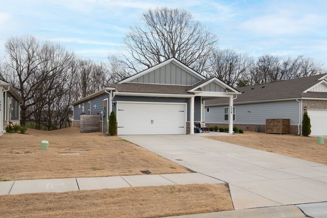 7258 Lang Ave, White House, TN 37188