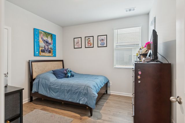 7258 Lang Ave, White House, TN 37188