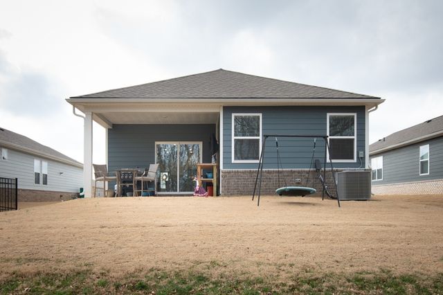 7258 Lang Ave, White House, TN 37188