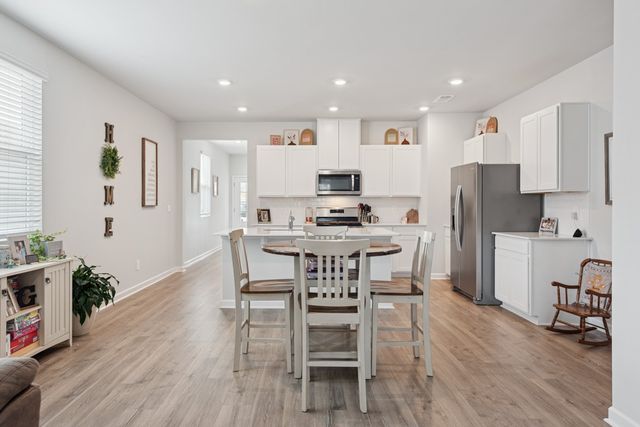 7258 Lang Ave, White House, TN 37188