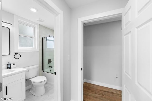 78 Maple Ln, Wayne Twp., NJ 07470