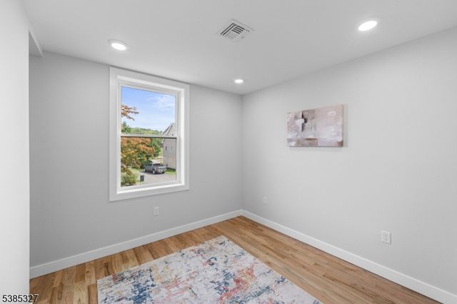 78 Maple Ln, Wayne Twp., NJ 07470