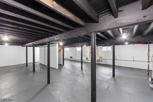 78 Maple Ln, Wayne Twp., NJ 07470