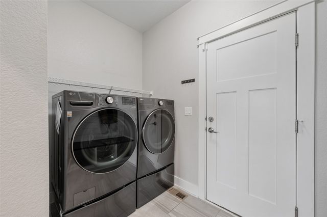 2316 NW 40th Street, Ankeny, IA 50023