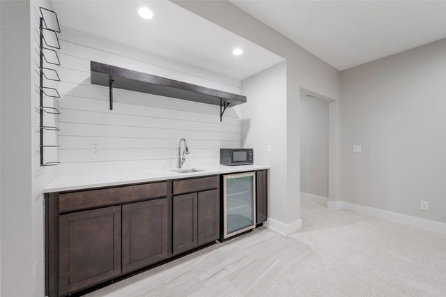 2316 NW 40th Street, Ankeny, IA 50023