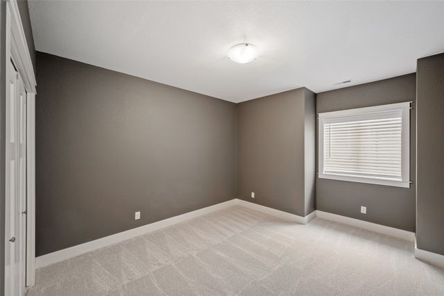 2316 NW 40th Street, Ankeny, IA 50023