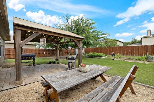 413 Luna Vista DR, Hutto, TX 78634