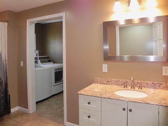 31765 M-60, Leonidas, MI 49066