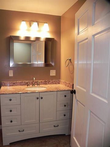 31765 M-60, Leonidas, MI 49066