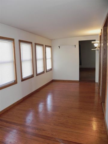 31765 M-60, Leonidas, MI 49066