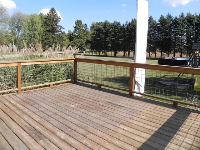 31765 M-60, Leonidas, MI 49066