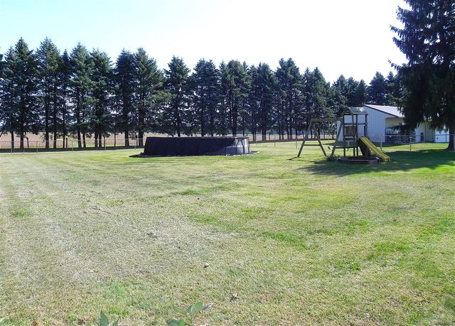 31765 M-60, Leonidas, MI 49066