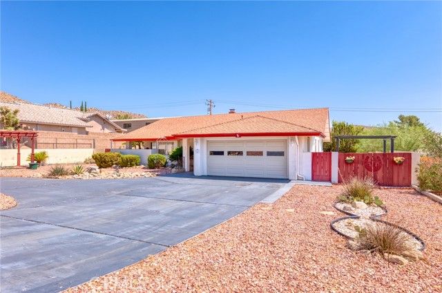 7515 Pinon Drive, Yucca Valley, CA 92284