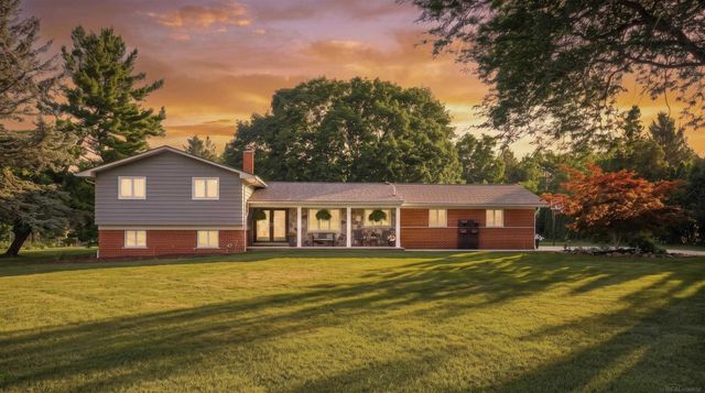 41306 Llewelyn Court, Northville, MI 48167