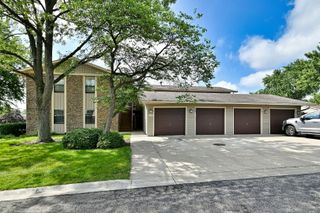 5830 Fresno Court A, Hanover Park, IL 60133