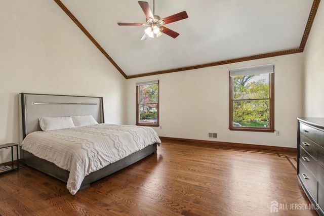 18 Tanglewood Place, Monroe, NJ 08831