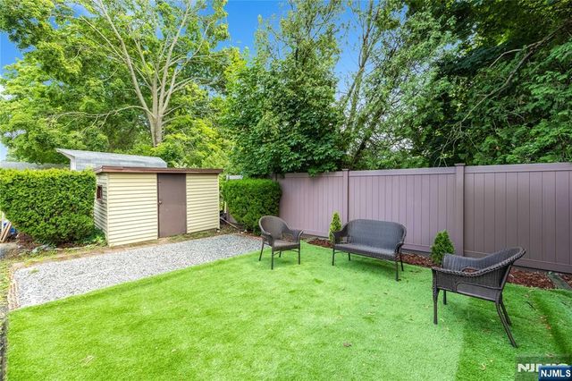 102 Dewey Avenue, Totowa, NJ 07512