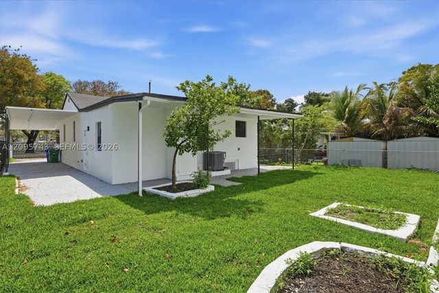 4237 SW 7th St, Miami, FL 33134
