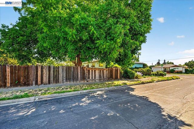 1712 Poppy Way, Antioch, CA 94509