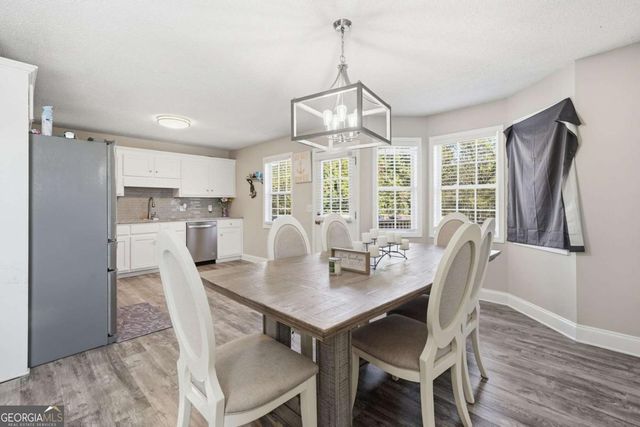 15 Greenhouse Drive SE, Cartersville, GA 30120