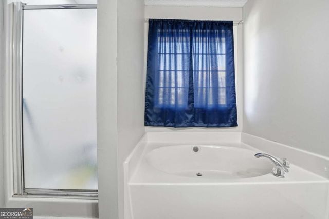 15 Greenhouse Drive SE, Cartersville, GA 30120