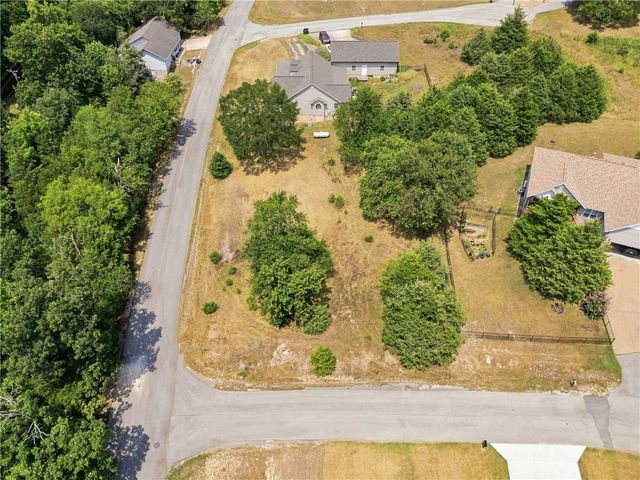 SILVER SPUR Lane, Holiday Island, AR 72631