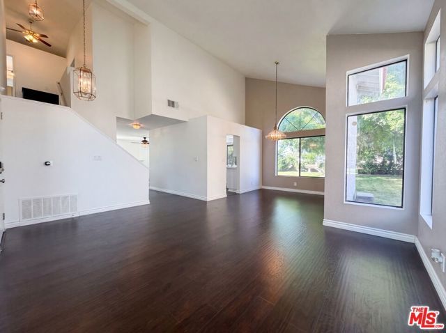 4333 Cocina Lane, Palmdale, CA 93551