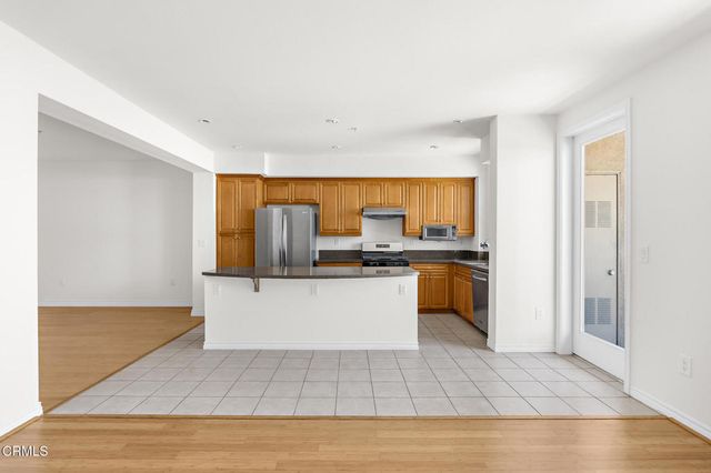 85 E Commonwealth Avenue 3D, Alhambra, CA 91801