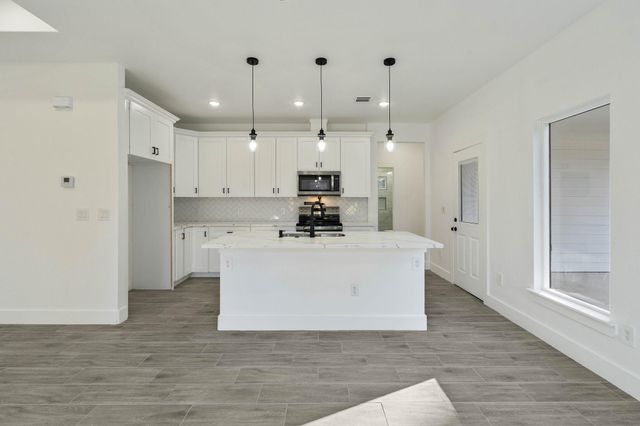 2442 Mohawk Bend, Willis, TX 77378