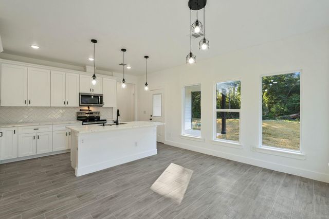 2442 Mohawk Bend, Willis, TX 77378