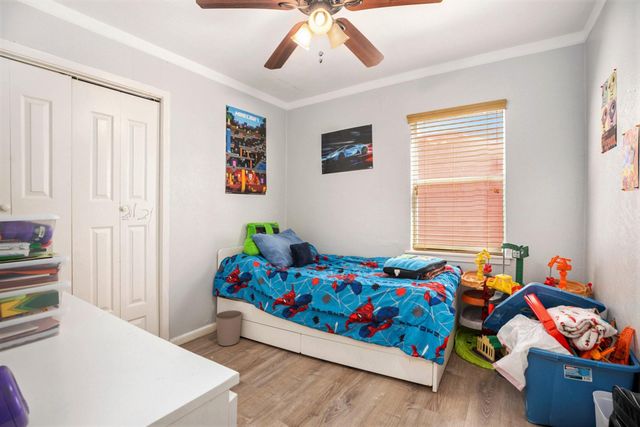 1512 Moody Avenue, Galveston, TX 77550