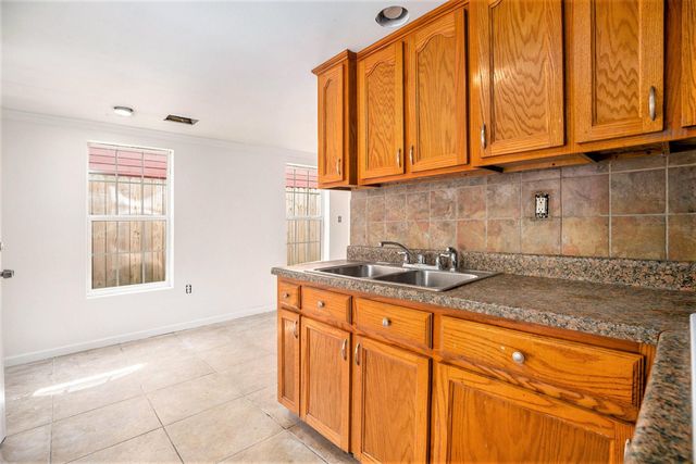 1512 Moody Avenue, Galveston, TX 77550