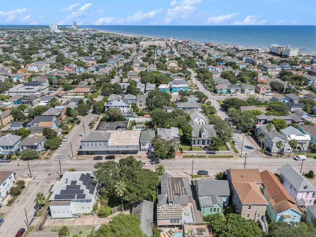 1512 Moody Avenue, Galveston, TX 77550