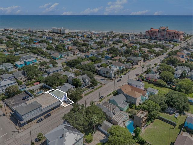 1512 Moody Avenue, Galveston, TX 77550