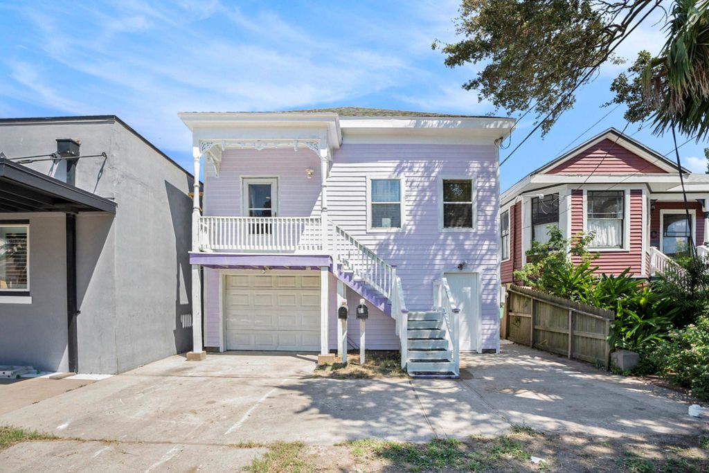 1512 Moody Avenue, Galveston, TX 77550