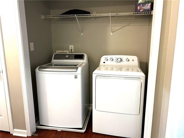 4852 Hairston Park Square, Stone Mountain, GA 30083